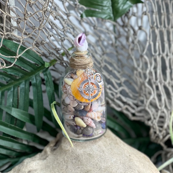 “Beach in a Bottle”  Seashells sand w Coral Shell Compass Wave Charms Nautical - Picture 3 of 16